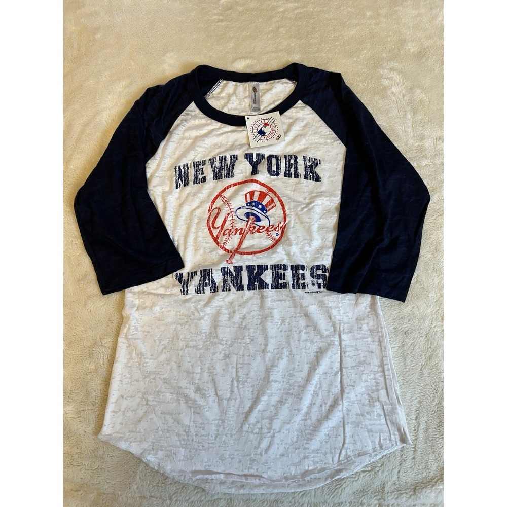 5th & Ocean MLB Yankees Raglan Tee Large USA Made Vintage Logo Shirt NWT